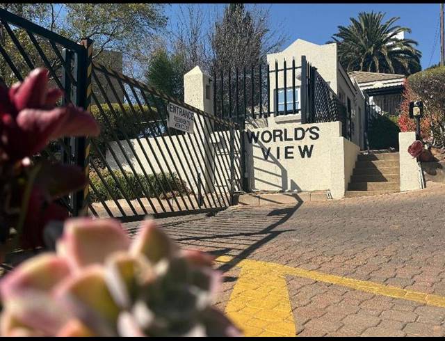 3 BEDROOM TOWNHOUSE FOR SALE IN NORTHCLIFF